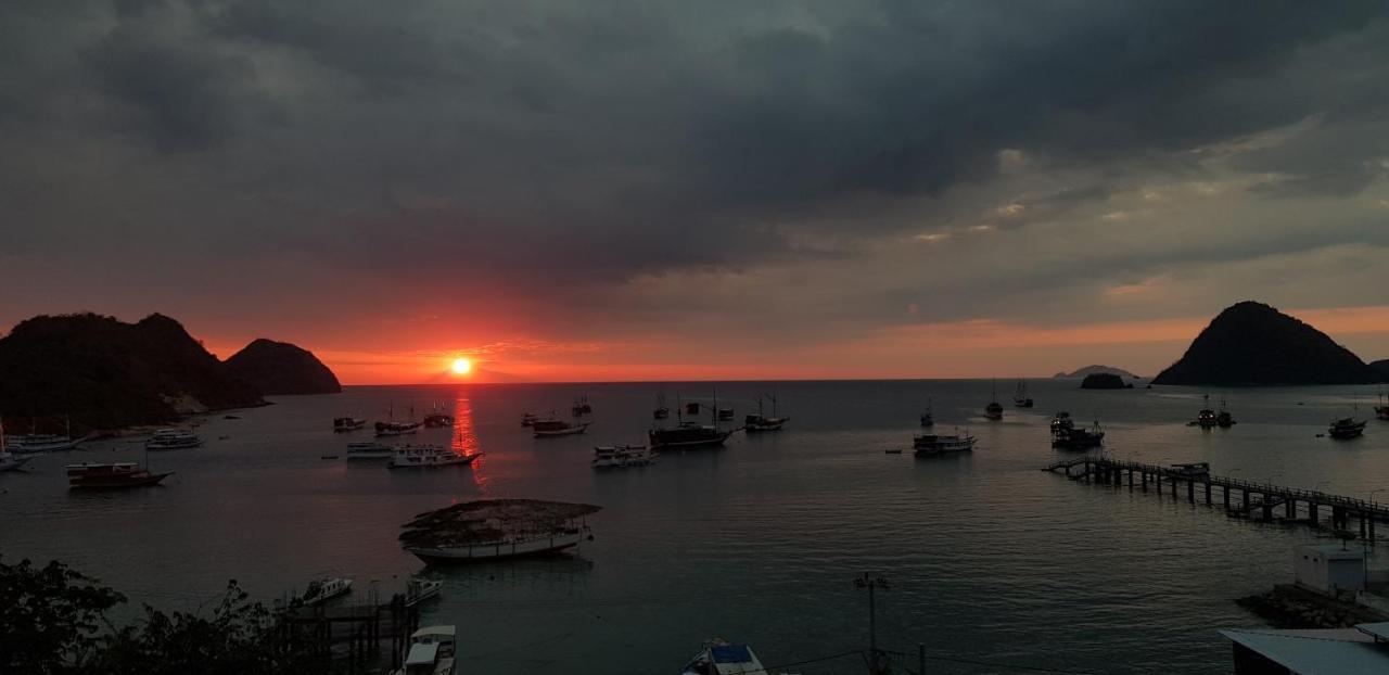 Hotel Blue Parrot Labuan Bajo Zewnętrze zdjęcie