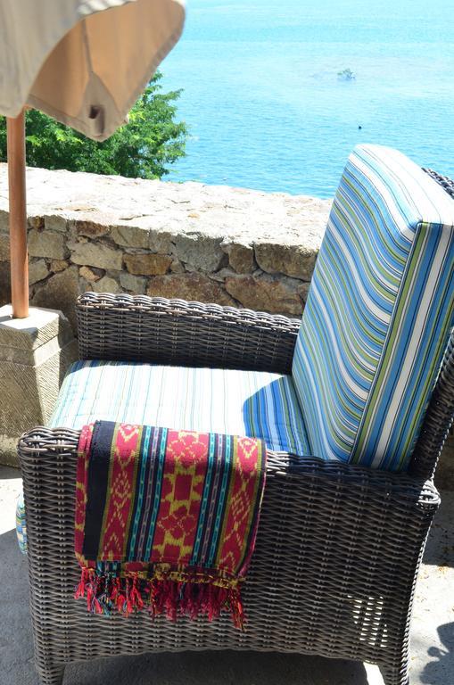 Hotel Blue Parrot Labuan Bajo Pokój zdjęcie