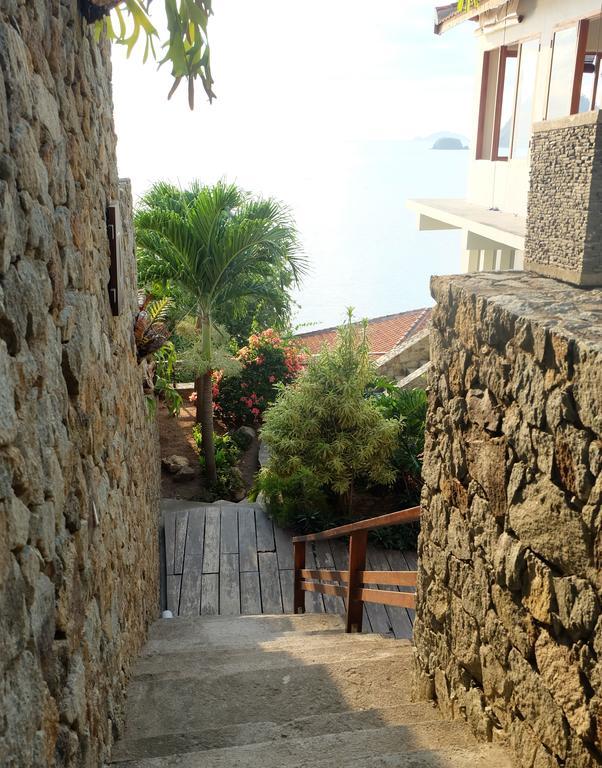 Hotel Blue Parrot Labuan Bajo Zewnętrze zdjęcie